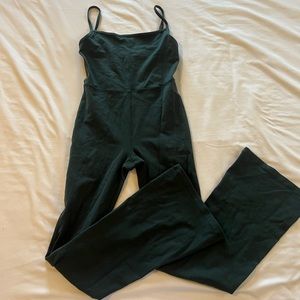 Aritzia Wilfred free divinity flare jumpsuit - dark green color
